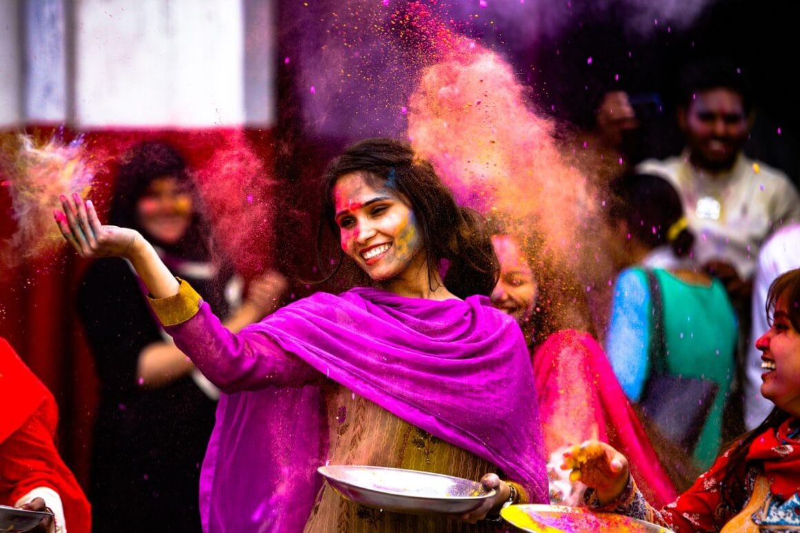 एक खुश व्यक्ति को दर्शाती छवि