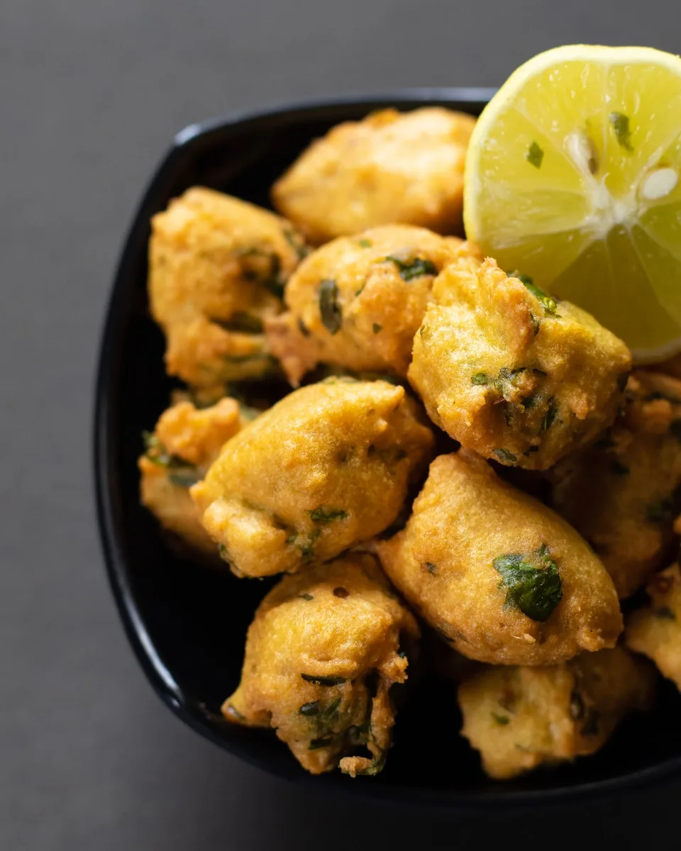 image showing set of vada on plate