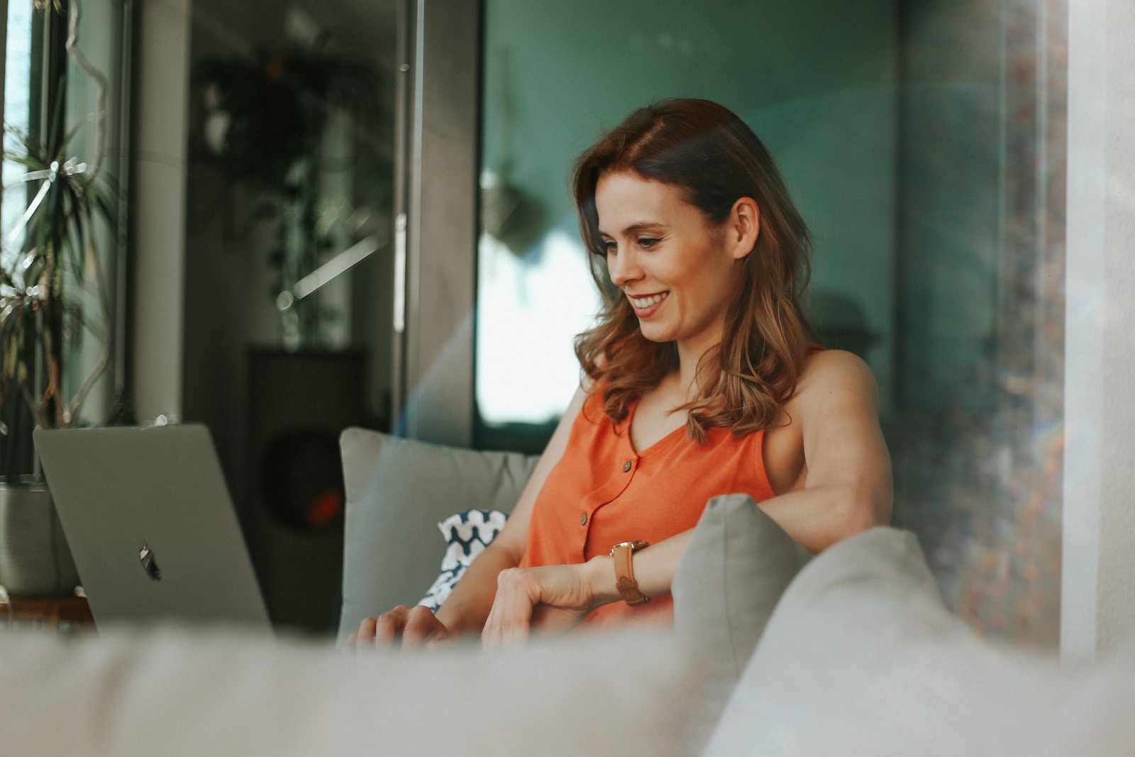 person working hard to upgrade skills at work, this article helps them to upgrade using ChatGPT prompts